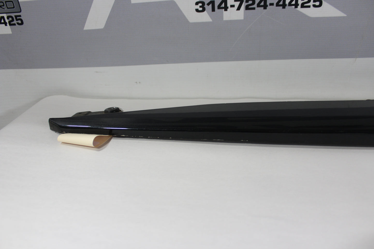 2017 Chevy Corvette Grand Sport 2LT LH Driver Rocker Molding Panel Trim 84113133 OEM - Day's Parts Yard