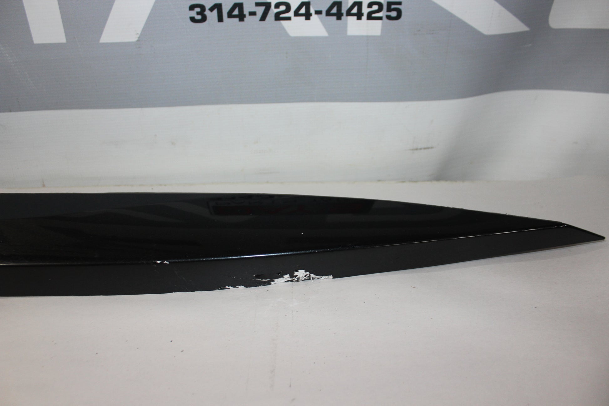 2017 Chevy Corvette Grand Sport 2LT LH Driver Rocker Molding Panel Trim 84113133 OEM - Day's Parts Yard