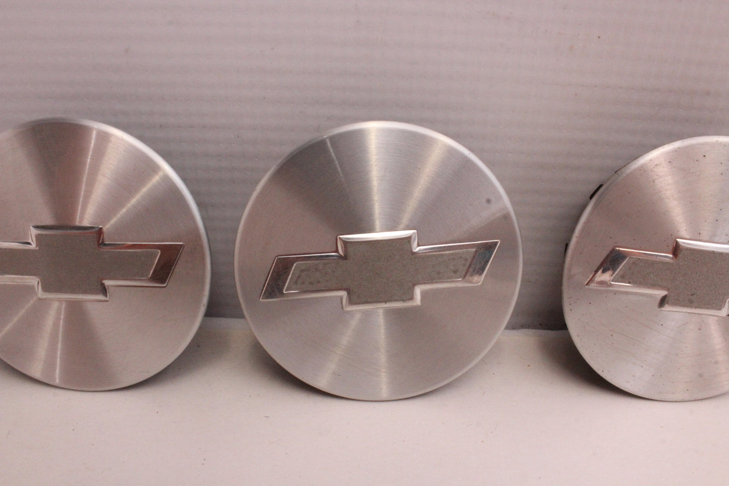 2015 Chevy Camaro SS Wheel Center Caps Set 4 22775905 OEM - Day's Parts Yard