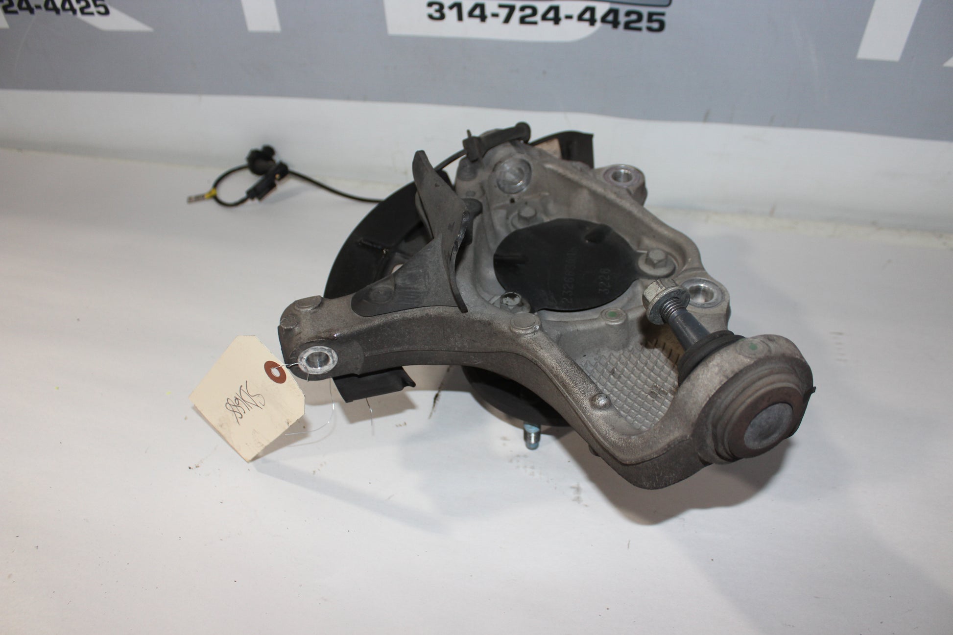 2017 Chevy Corvette Grand Sport 2LT Front LH Driver Spindle Hub OEM - Day's Parts Yard