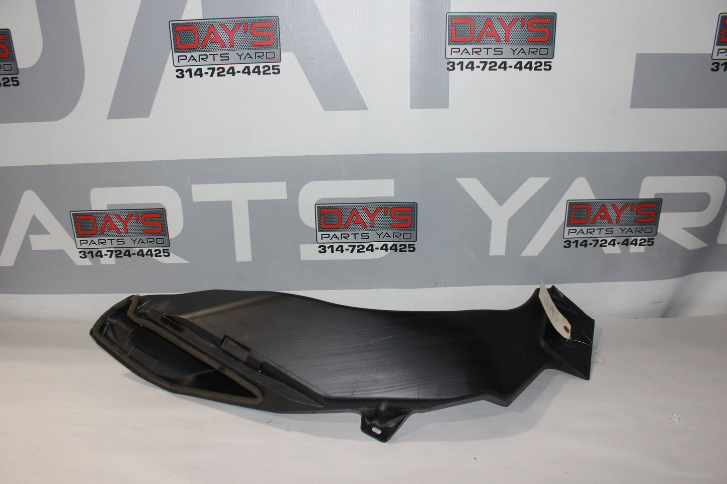 2017 Chevy Corvette Grand Sport 2LT RH Passenger Rear Cooling Air Duct 22793182 OEM - Day's Parts Yard