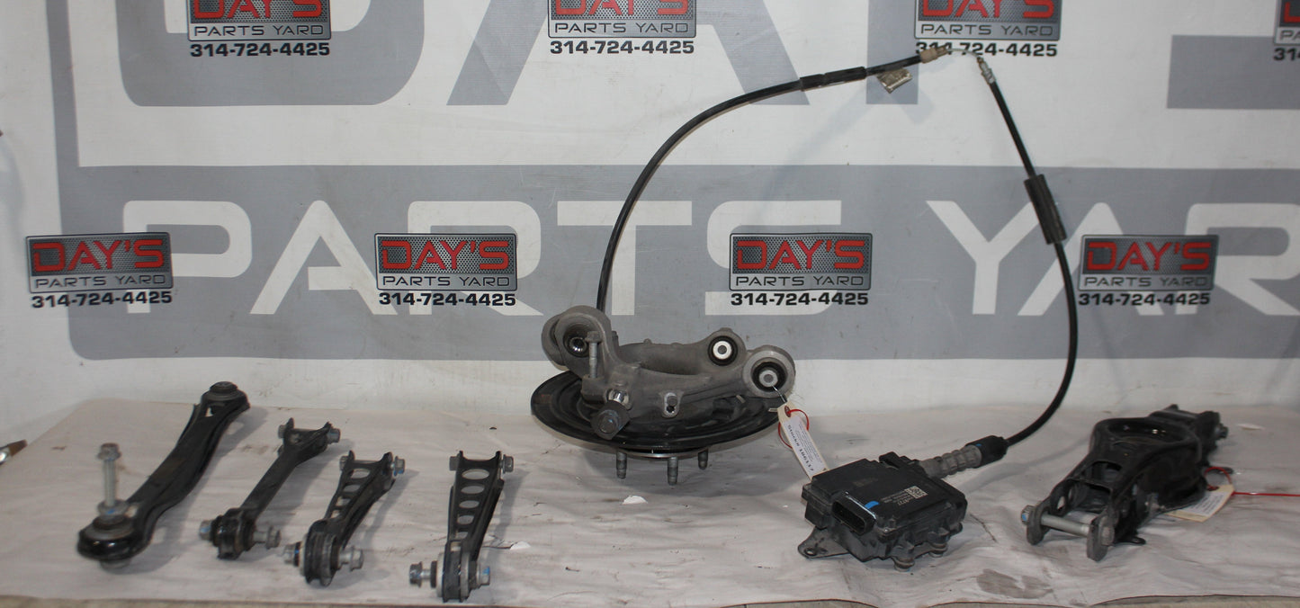 2017 Chevy Camaro SS 1LE RH Rear Suspension Spindle Hub w/ Control Arms OEM - Day's Parts Yard
