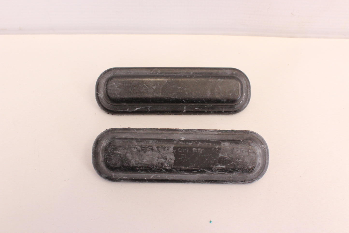 2010 Cadillac CTS-V Rear Trunk Deck Lid Bumper Stoppers Set 15877980 OEM - Day's Parts Yard