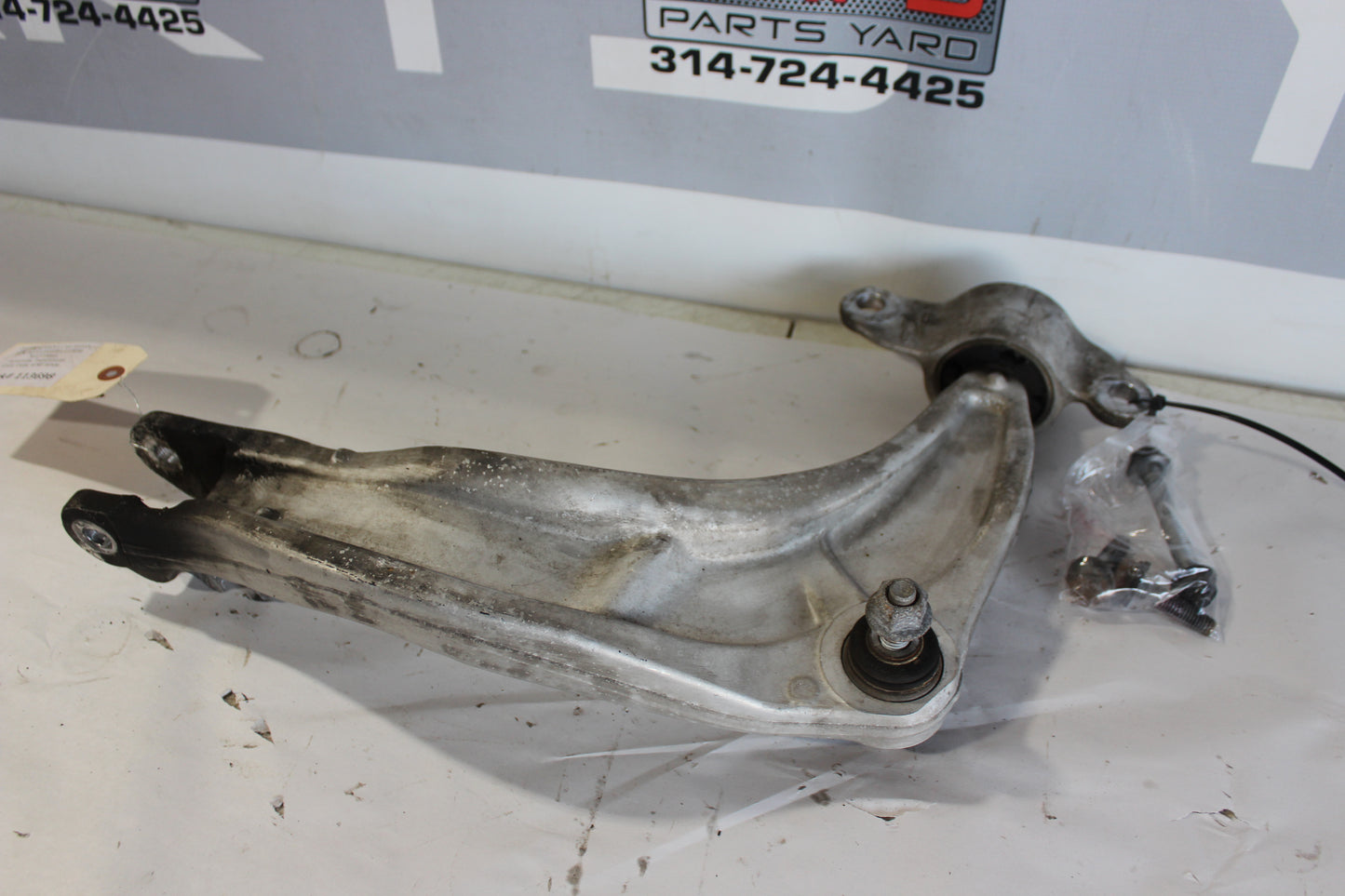 2015 Chevy SS Sedan LH Driver Rear Upper Control Arm 92294161 OEM - Day's Parts Yard