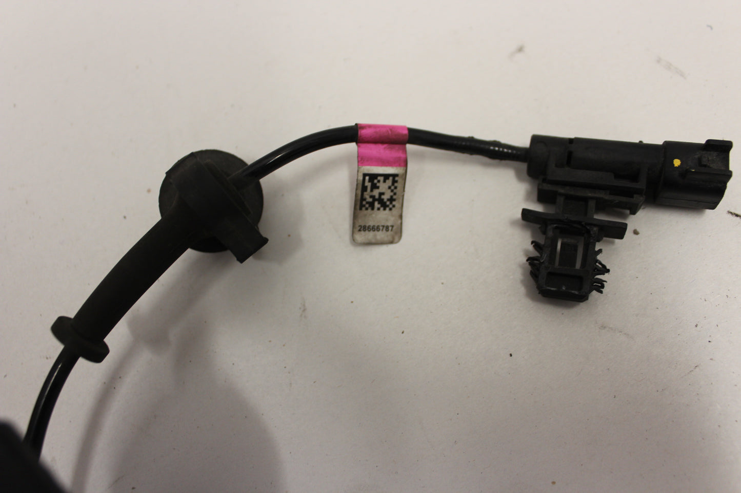 2017 Chevy Corvette Grand Sport 2LT RH & LH ABS Sensors 28666786 28666787 OEM - Day's Parts Yard