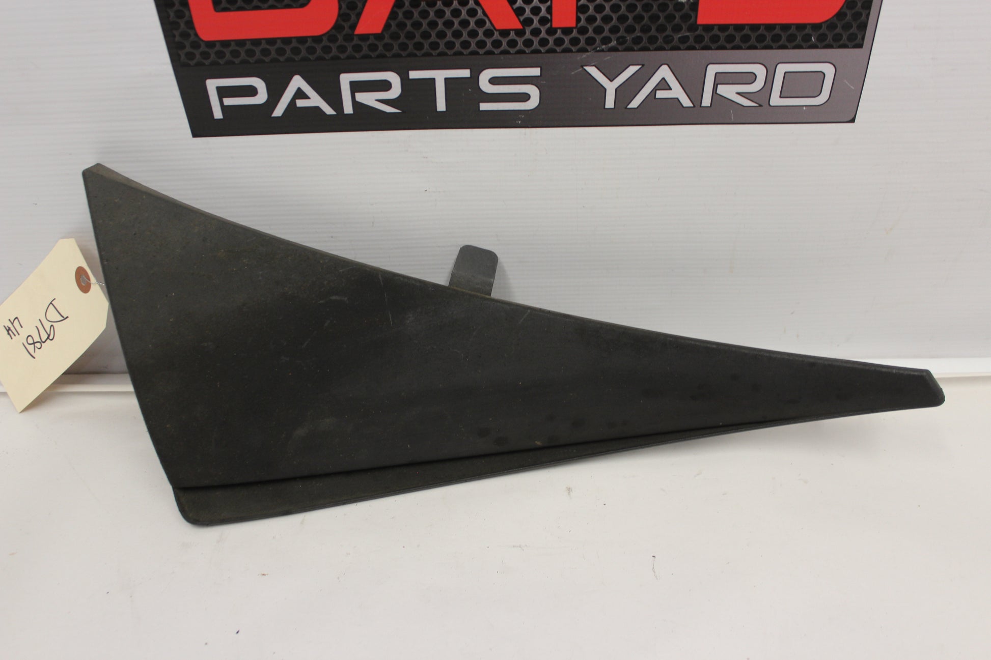 2017 Chevy Corvette Grand Sport 2LT LH Driver Front Wheel Opening Molding 22935637 OEM - Day's Parts Yard