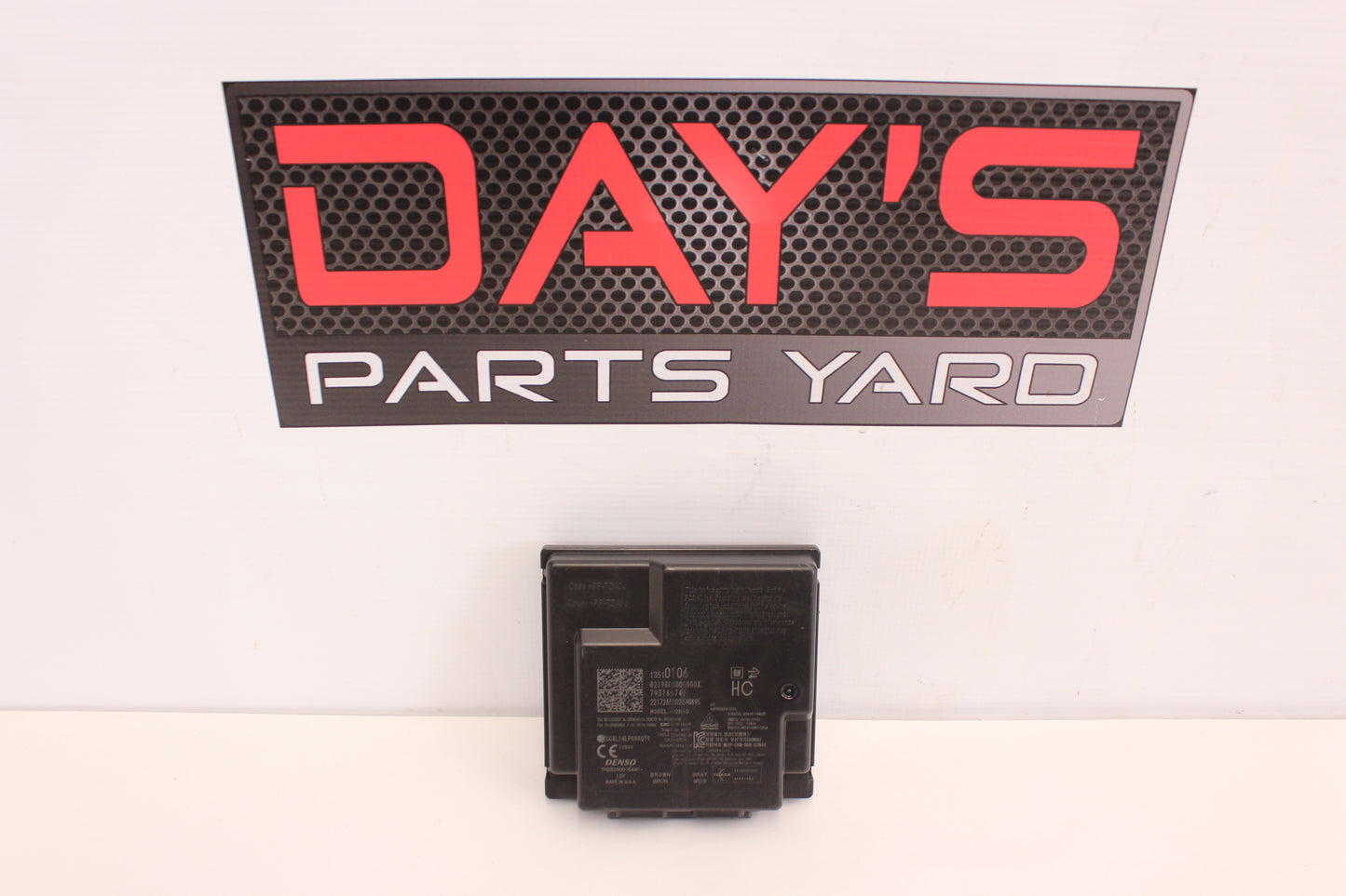 2018 Chevy Camaro ZL1 Keyless Entry Module 13510106 OEM - Day's Parts Yard