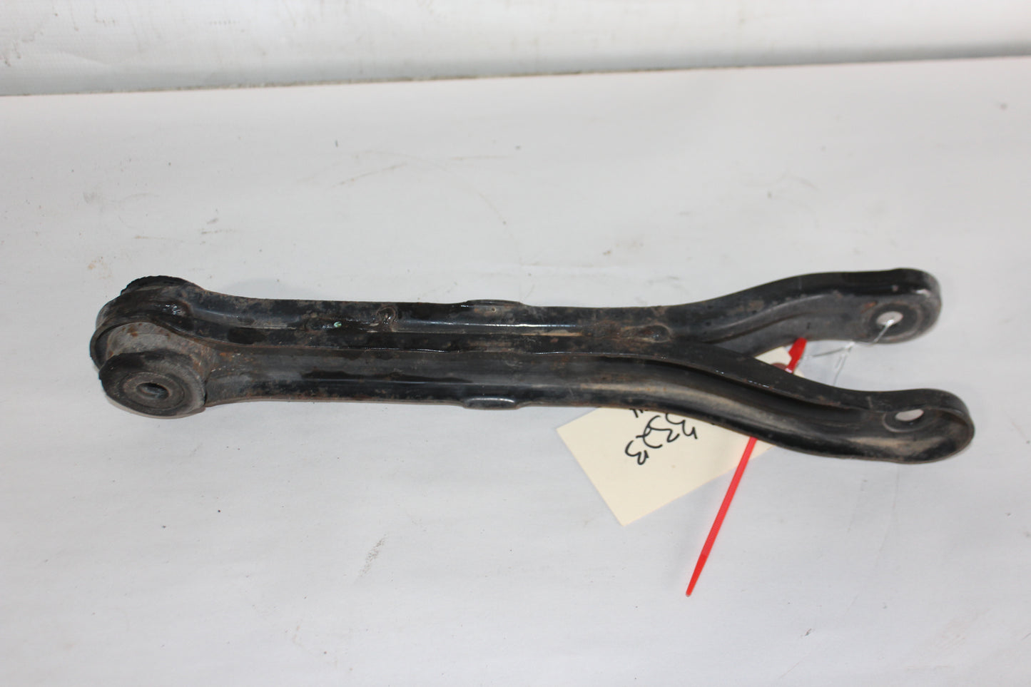 2010 Chevrolet Camaro SS RH Passenger Rear Suspension Trailing Control Arm OEM - Day's Parts Yard