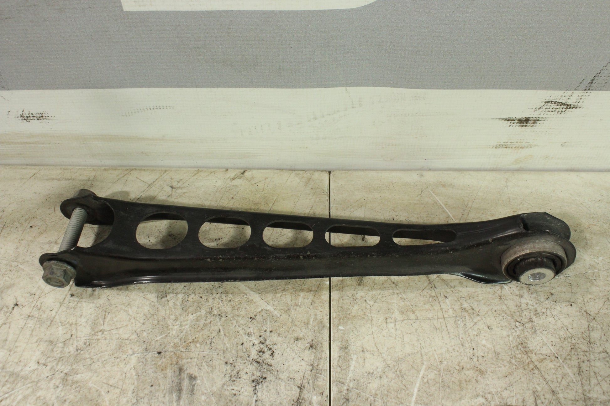 2018 Chevy Camaro ZL1 LH Driver Rear Upper Control Arm OEM - Day's Parts Yard