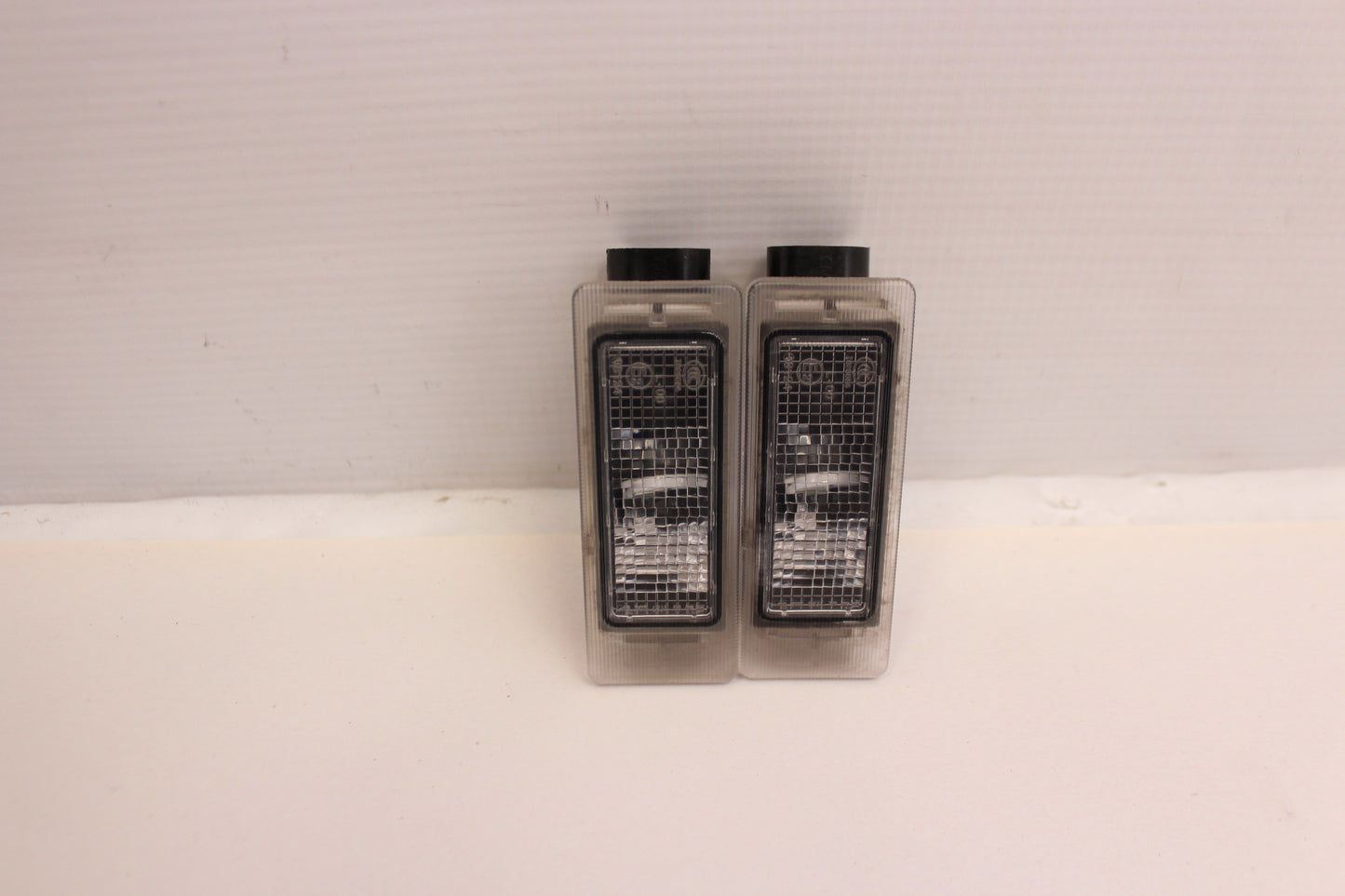 2016 Chevy SS Sedan RH & LH License Plate Tag Lights OEM - Day's Parts Yard