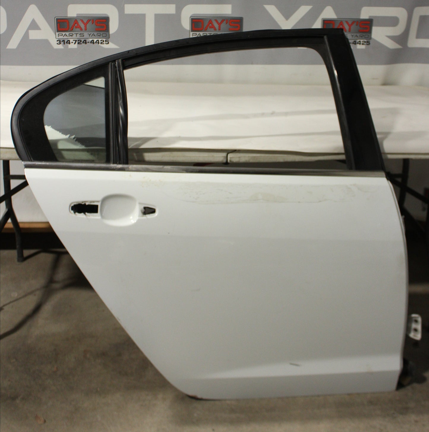 2009 Pontiac G8 GT Rear RH Passenger Door White 92161310 OEM - Day's Parts Yard