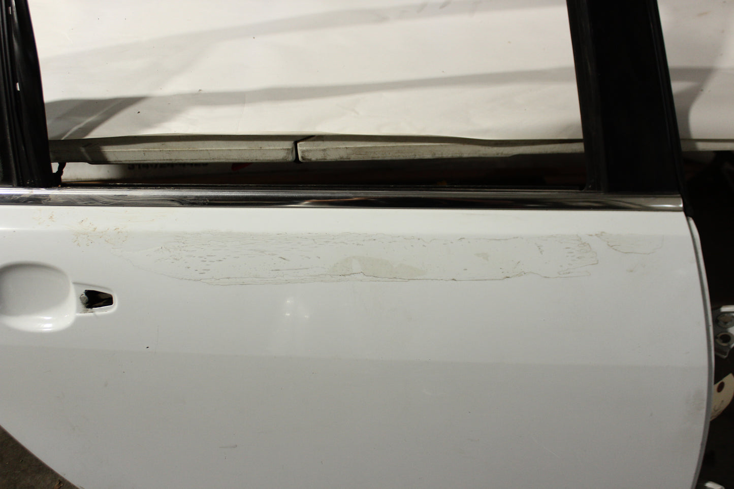 2009 Pontiac G8 GT Rear RH Passenger Door White 92161310 OEM - Day's Parts Yard