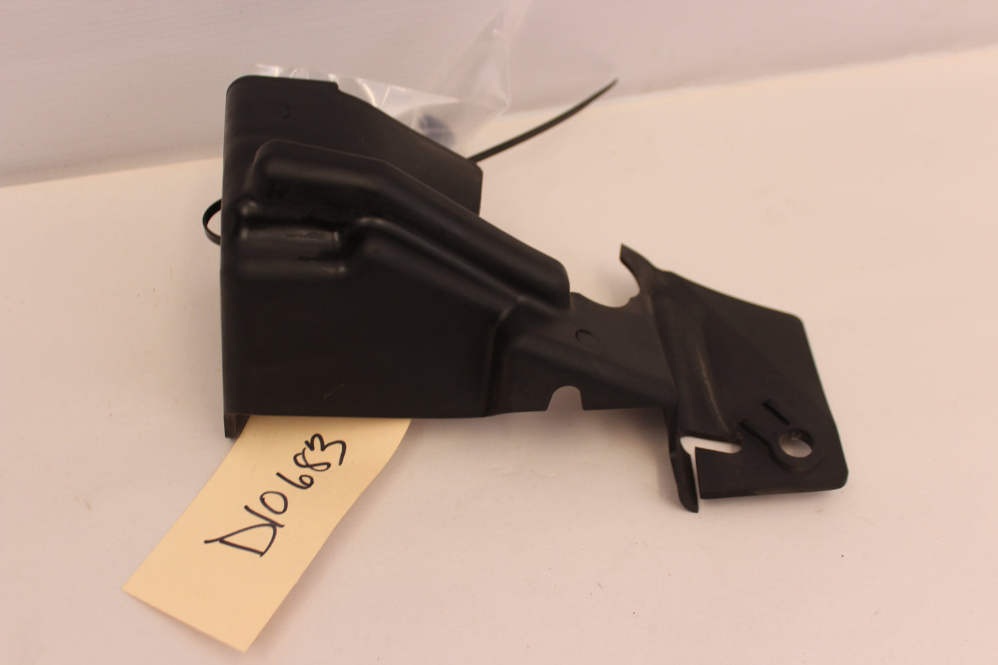 2018 Chevy Camaro SS Air Intake Cleaner Shield OEM - Day's Parts Yard