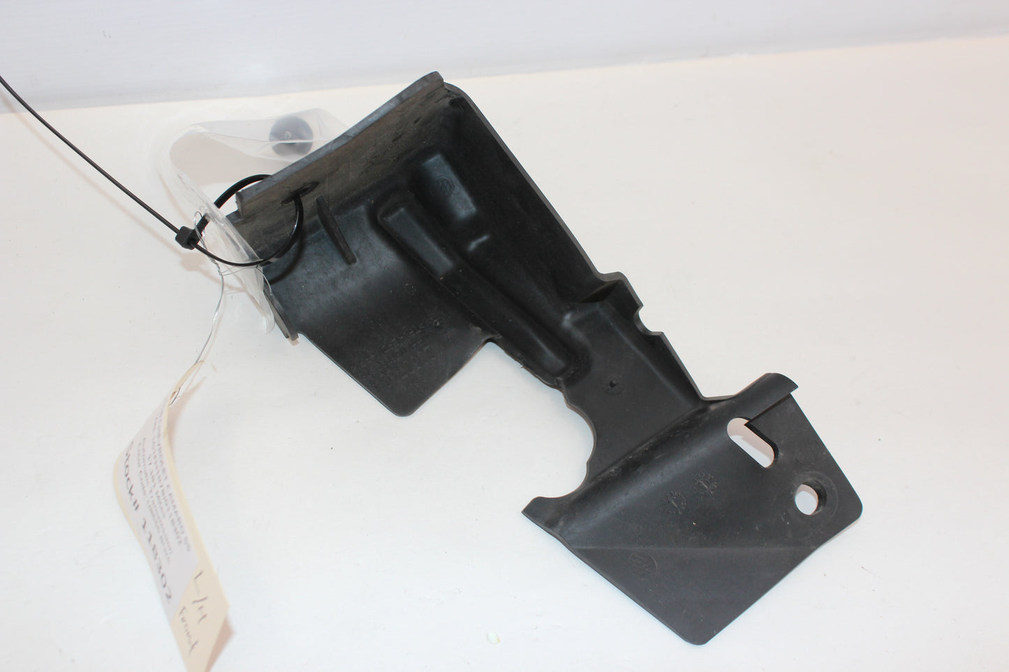 2018 Chevy Camaro SS Air Intake Cleaner Shield OEM - Day's Parts Yard