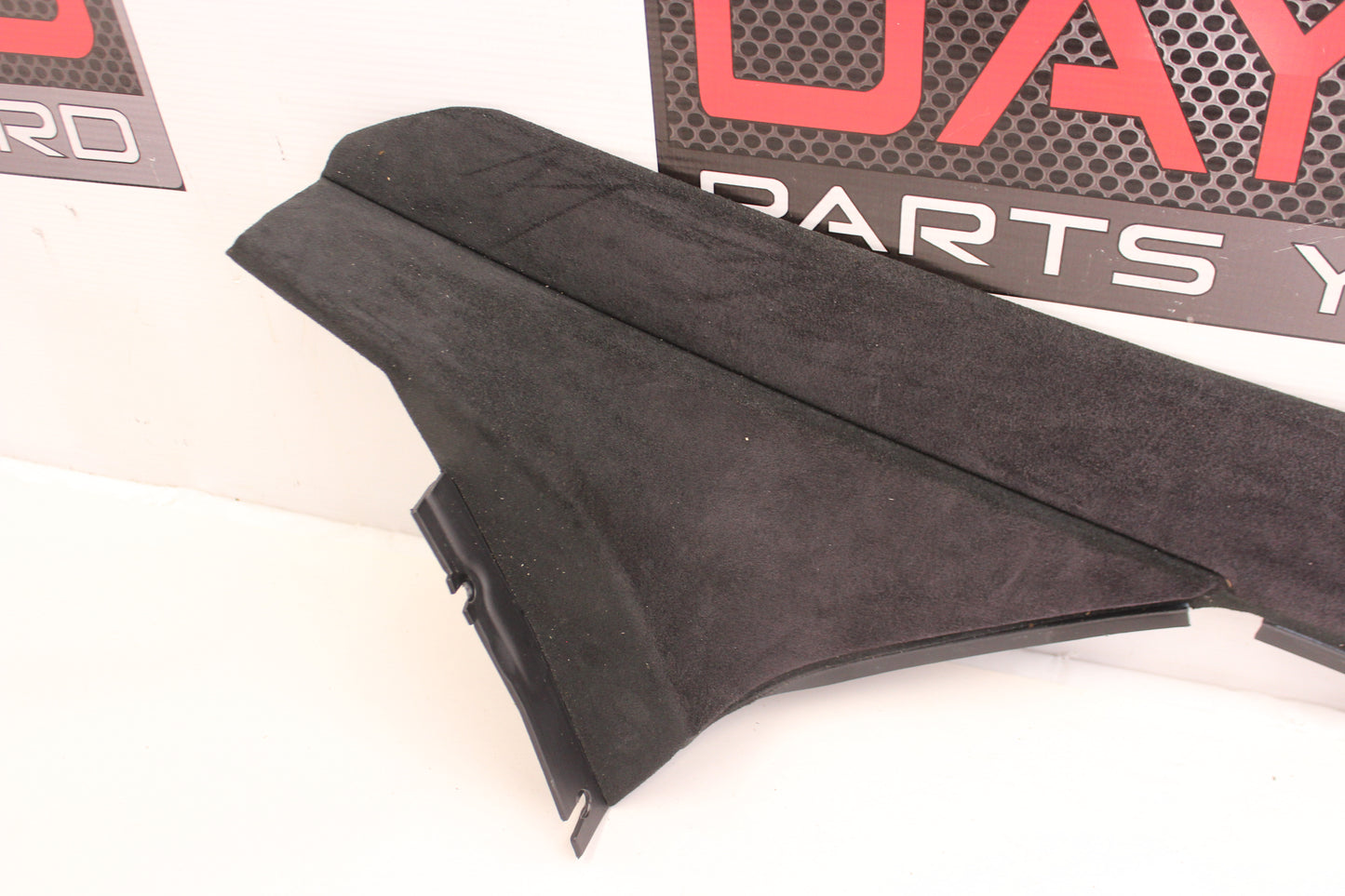 2006 Pontiac GTO RH & LH Console Trim Back Suede 92156764 92156766 OEM - Day's Parts Yard