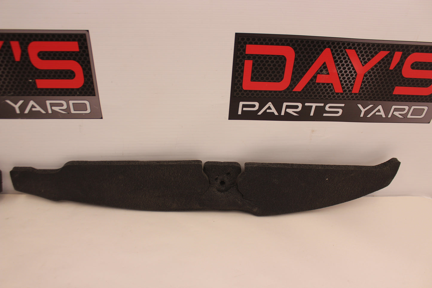 2013 Chevy Camaro ZL1 RH & LH Fender Insulators OEM - Day's Parts Yard