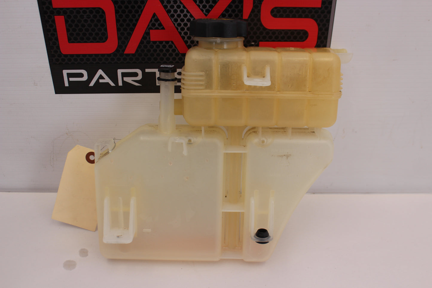 2017 Chevy Camaro SS Engine Coolant Recovery Reservoir Tank 22948113 OEM - Day's Parts Yard