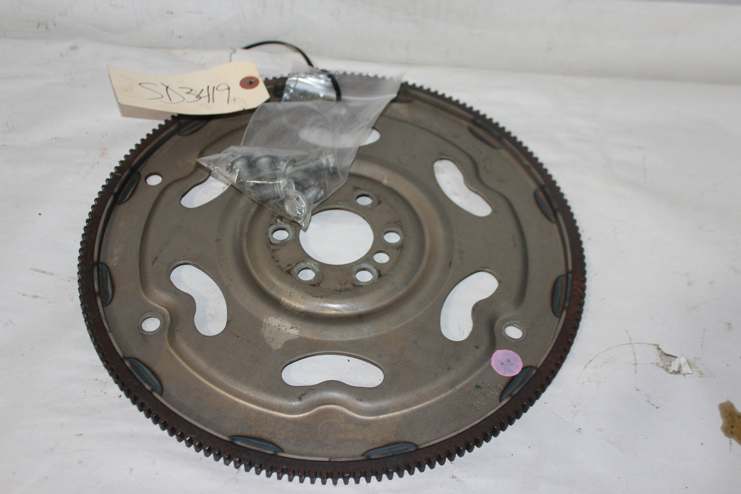 2015 Chevy SS Sedan Transmission Flex Plate Flywheel w/ Hardware OEM - Day's Parts Yard