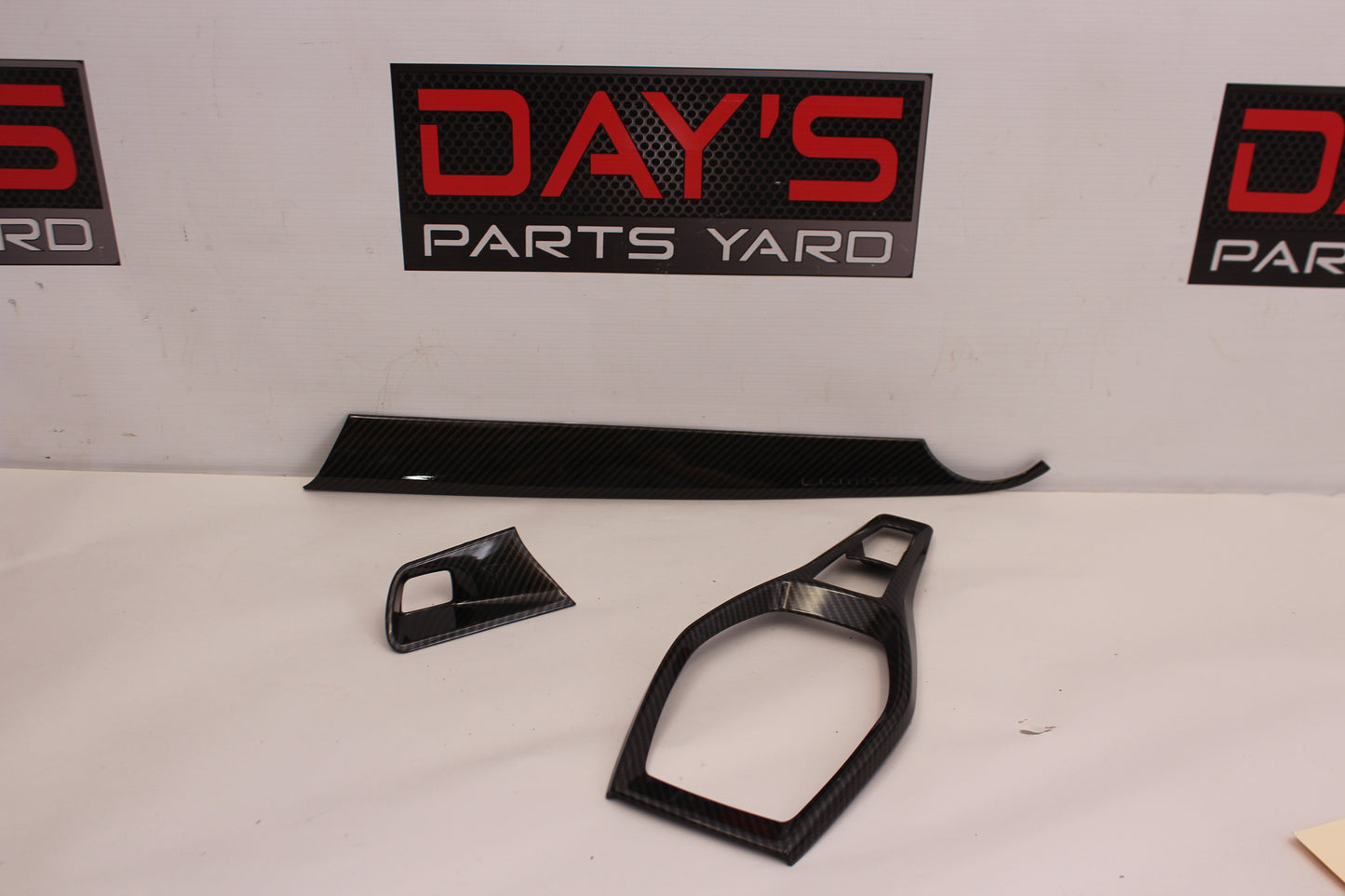 2017 Chevy Camaro SS Carbon Fiber Interior Trim 3PC Set Shifter Bezel and Dash Trim OEM - Day's Parts Yard