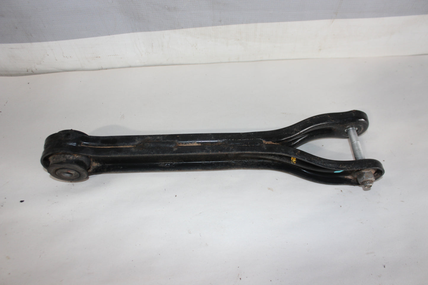 2009 Pontiac G8 GT Rear LH Driver Suspension Trailing Control Arms OEM - Day's Parts Yard