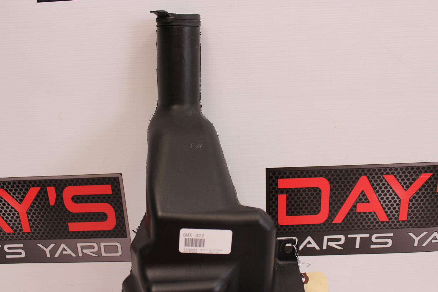 2011 Cadillac CTS-V Coupe Windshield Wiper Reservoir Tank 22780303 OEM - Day's Parts Yard