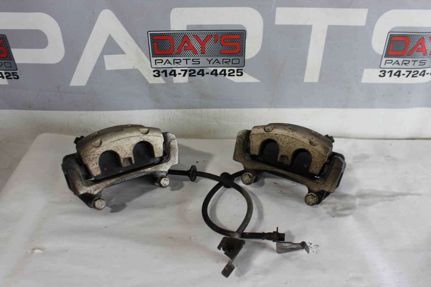 2009 Pontiac G8 GT Front PBR Brake Calipers OEM - Day's Parts Yard