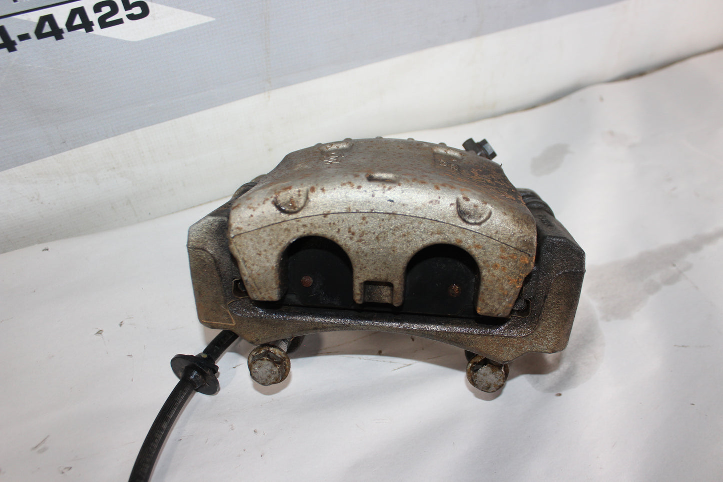 2009 Pontiac G8 GT Front PBR Brake Calipers OEM - Day's Parts Yard
