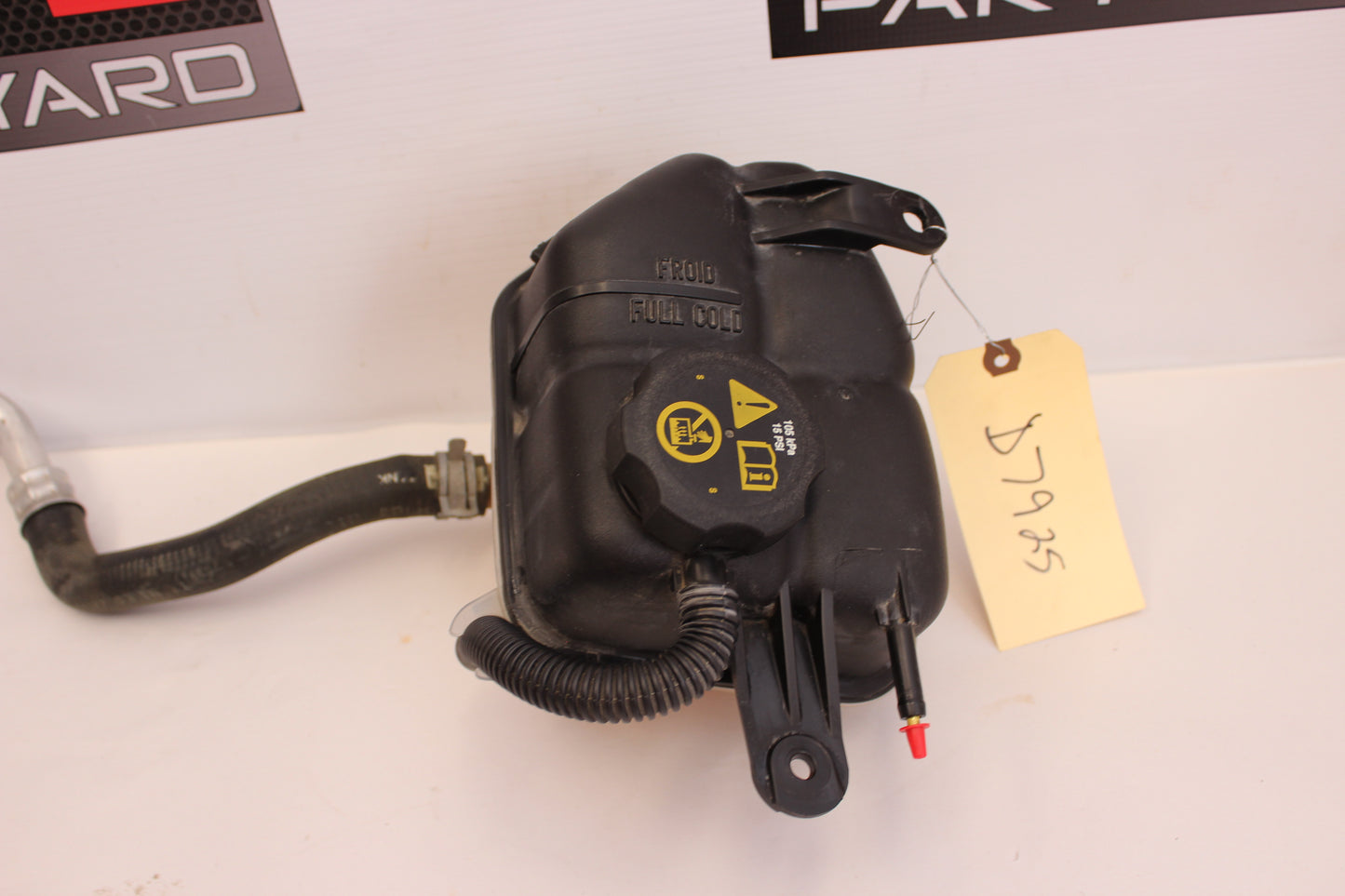 2011 Cadillac CTS-V Coupe Coolant Recovery Reservoir w Cap and Line 15267707 OEM - Day's Parts Yard
