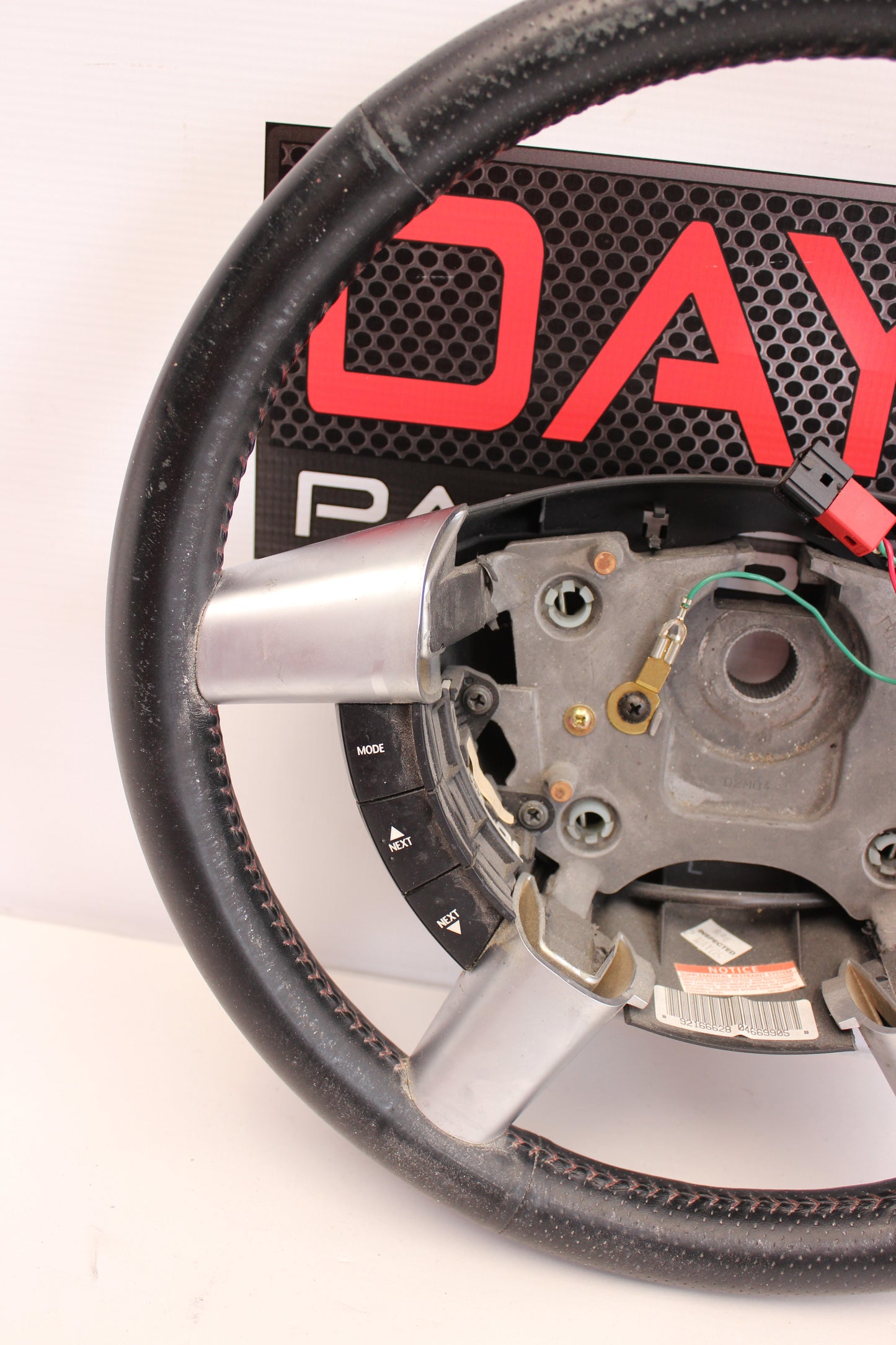2005 Pontiac GTO Steering Wheel 92166628 OEM - Day's Parts Yard