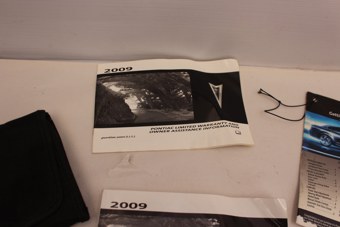 2009 Pontiac G8 GT Owners Manual OEM - Day's Parts Yard