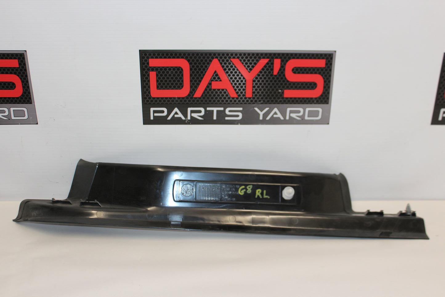 2009 Pontiac G8 Left Rear Door Sill Kick Panel / Scuff Plate OEM - Day's Parts Yard