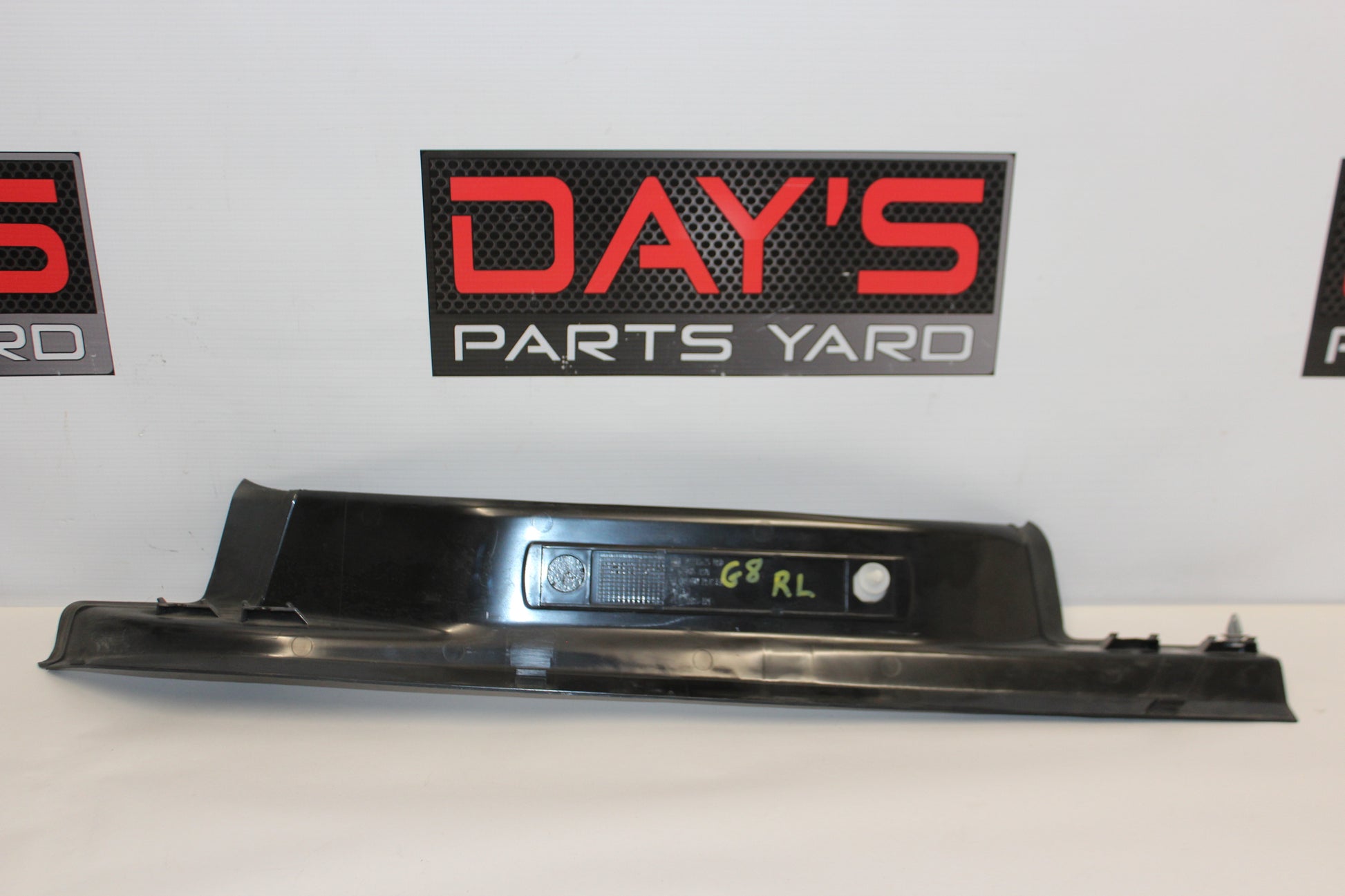 2009 Pontiac G8 Left Rear Door Sill Kick Panel / Scuff Plate OEM - Day's Parts Yard
