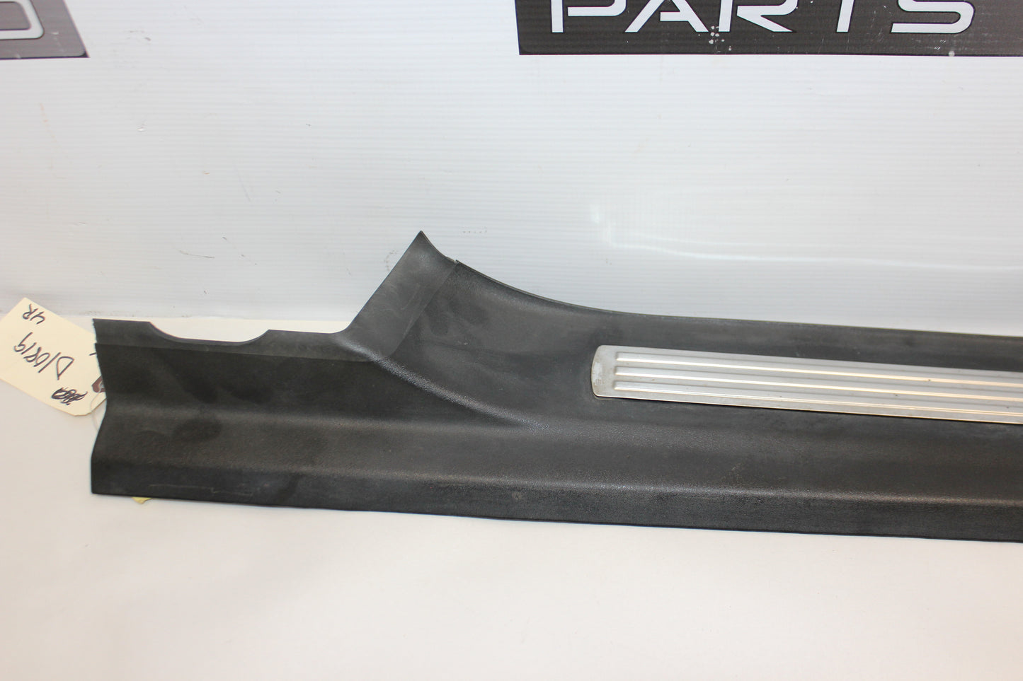 2009 Pontiac G8 Left Rear Door Sill Kick Panel / Scuff Plate OEM - Day's Parts Yard