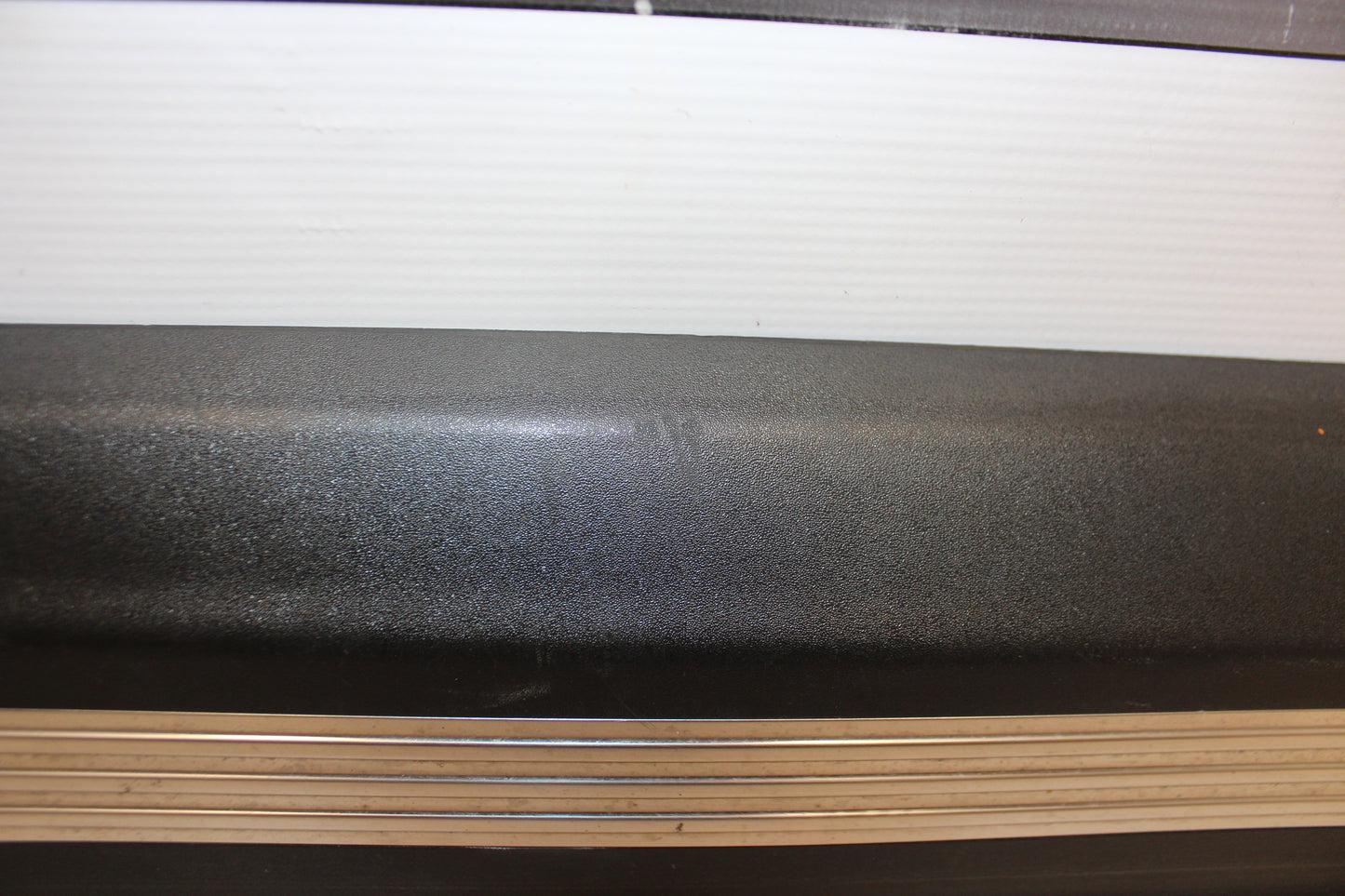 2009 Pontiac G8 Front and Rear Door Sill Kick Panel / Scuff Plate OEM - Day's Parts Yard
