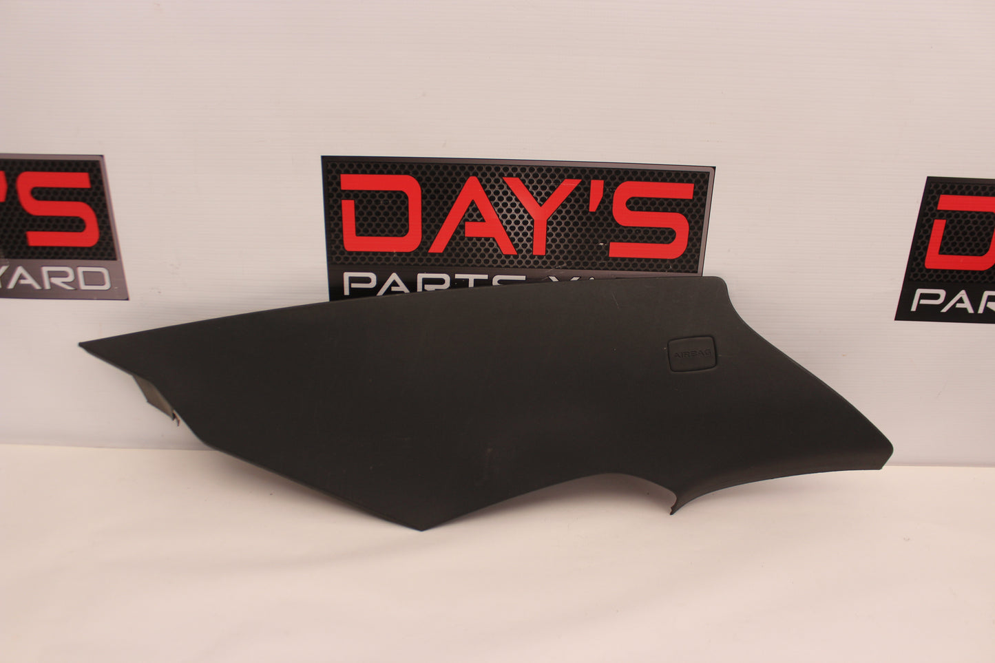 2009 Pontiac G8 Left Rear C Pillar Cover Panel OEM - Day's Parts Yard