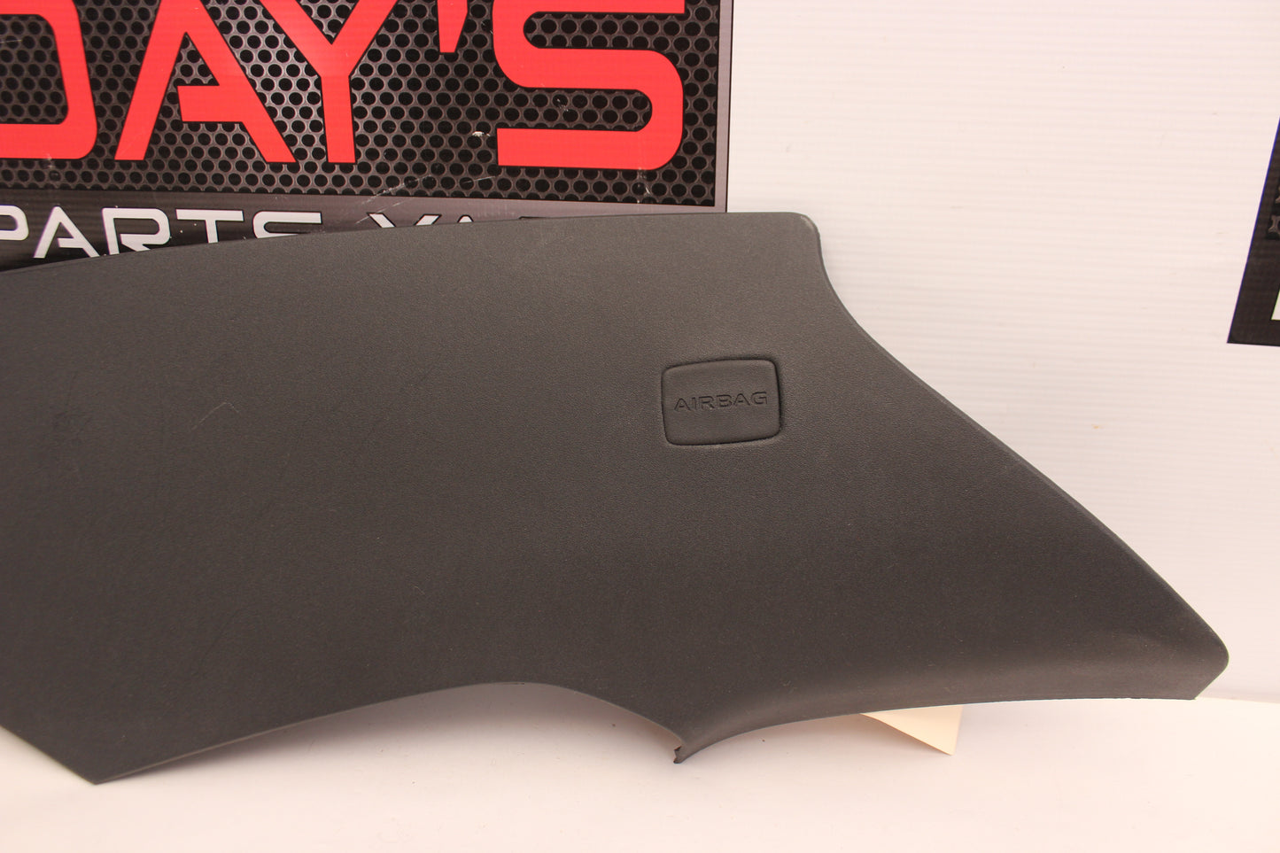 2009 Pontiac G8 Left Rear C Pillar Cover Panel OEM - Day's Parts Yard