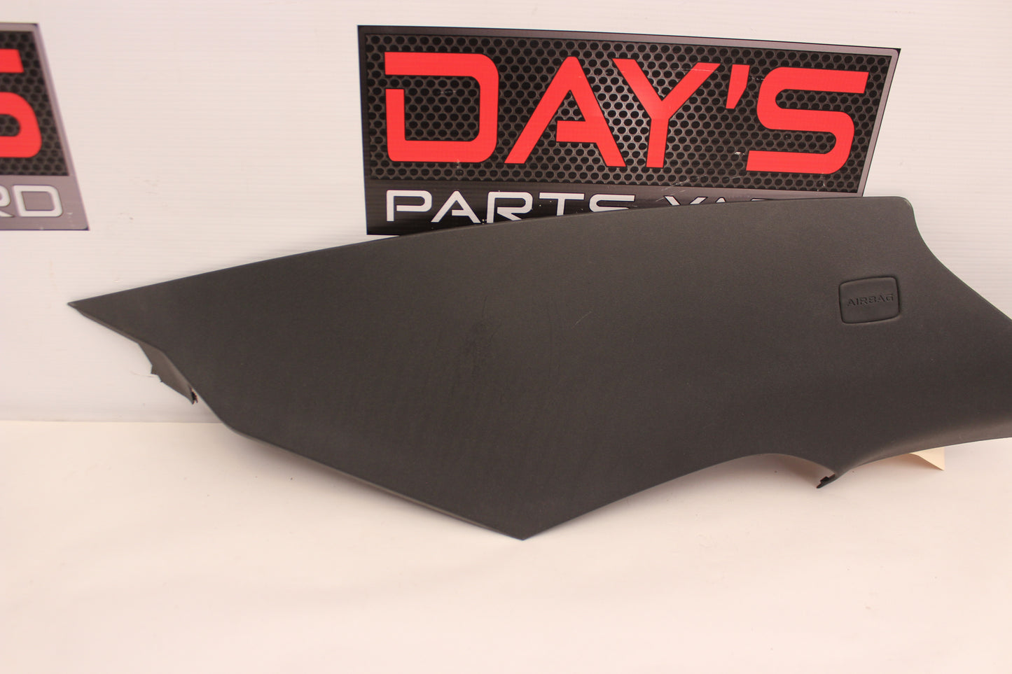 2009 Pontiac G8 Left Rear C Pillar Cover Panel OEM - Day's Parts Yard