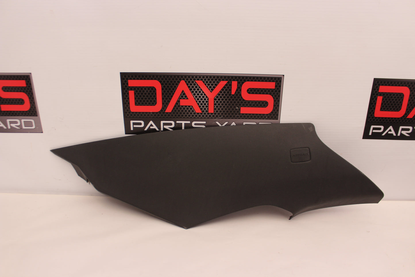2009 Pontiac G8 Left Rear C Pillar Cover Panel OEM - Day's Parts Yard