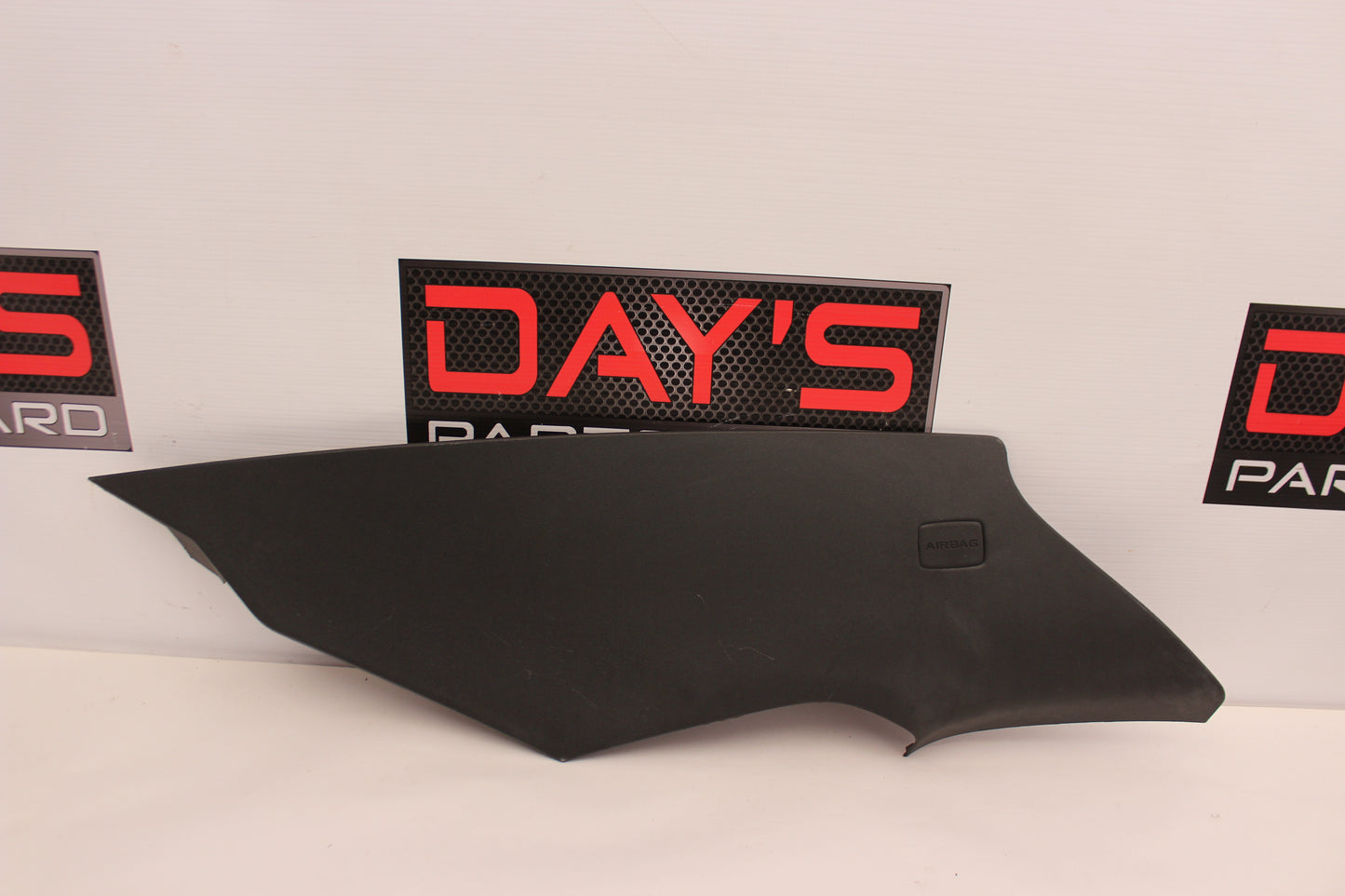 2009 Pontiac G8 Left Rear C Pillar Cover Panel OEM - Day's Parts Yard