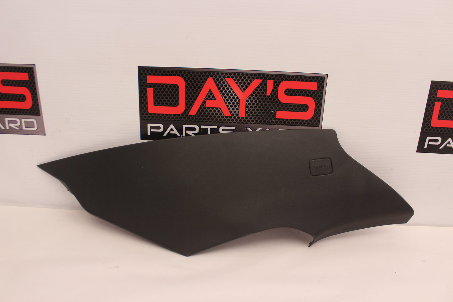 2009 Pontiac G8 Left Rear C Pillar Cover Panel OEM - Day's Parts Yard