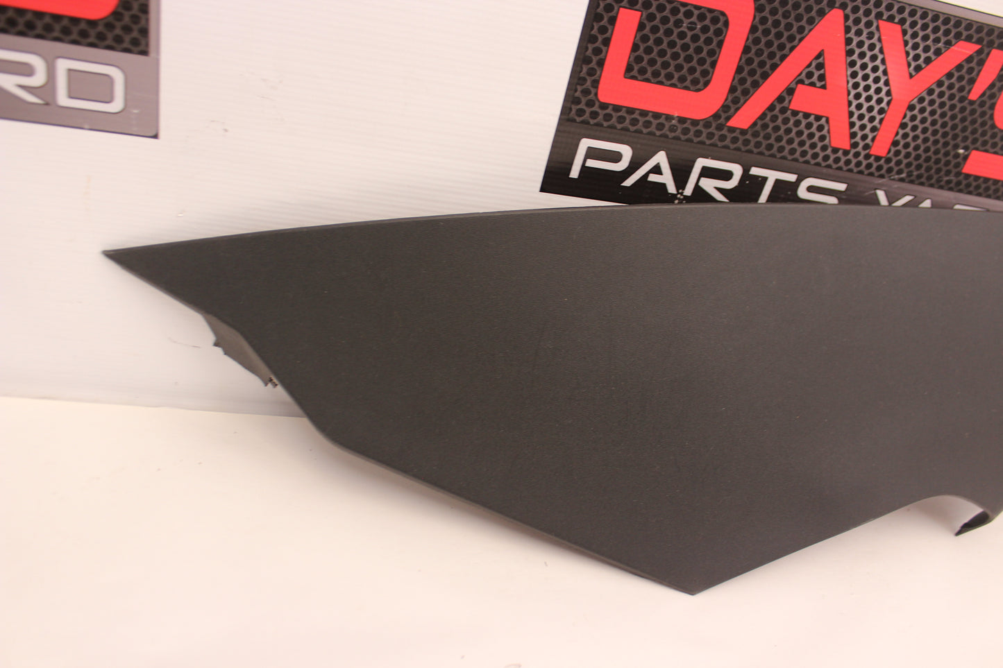 2009 Pontiac G8 Left Rear C Pillar Cover Panel OEM - Day's Parts Yard