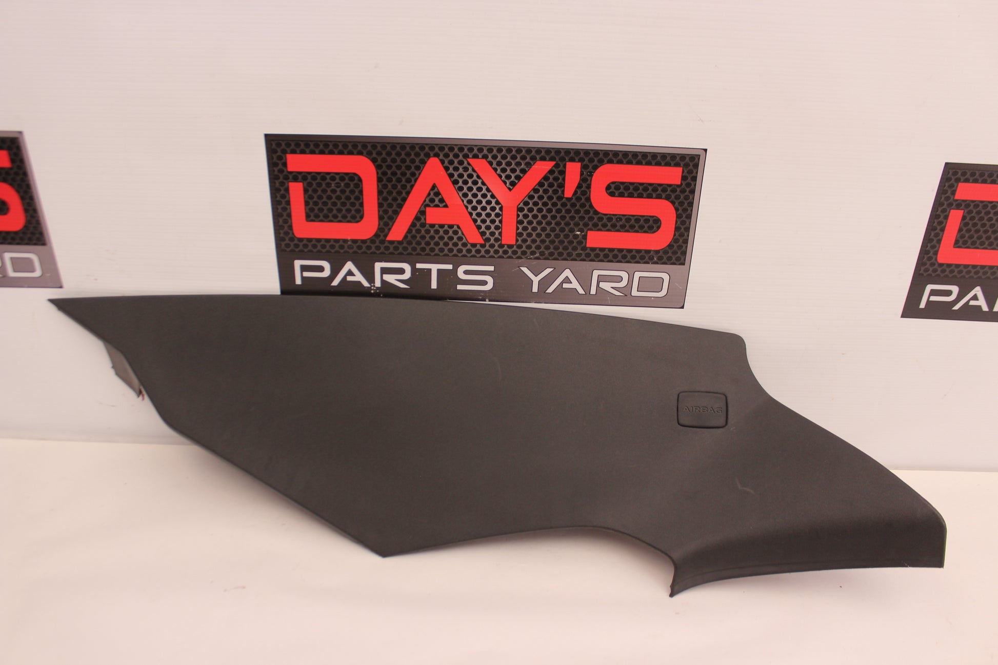 2009 Pontiac G8 Left Rear C Pillar Cover Panel OEM - Day's Parts Yard