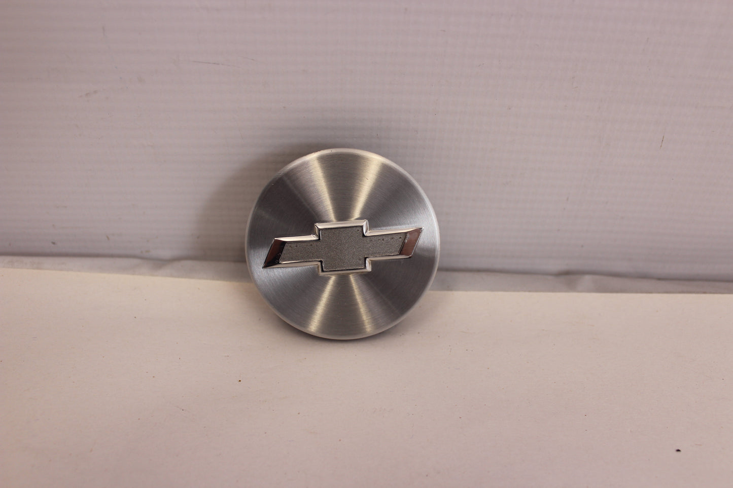 2010 Chevy Camaro SS Wheel Center Cap 22775905 OEM - Day's Parts Yard