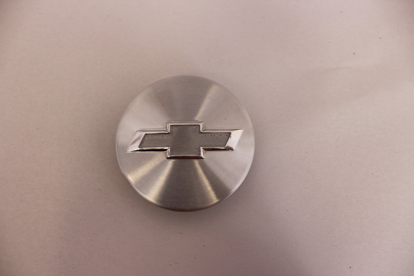2010 Chevy Camaro SS Wheel Center Cap 22775905 OEM - Day's Parts Yard