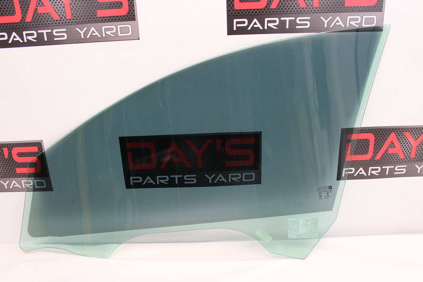 2014 Chevy SS Sedan Front RH Passenger Door Window Glass 92251150 OEM - Day's Parts Yard