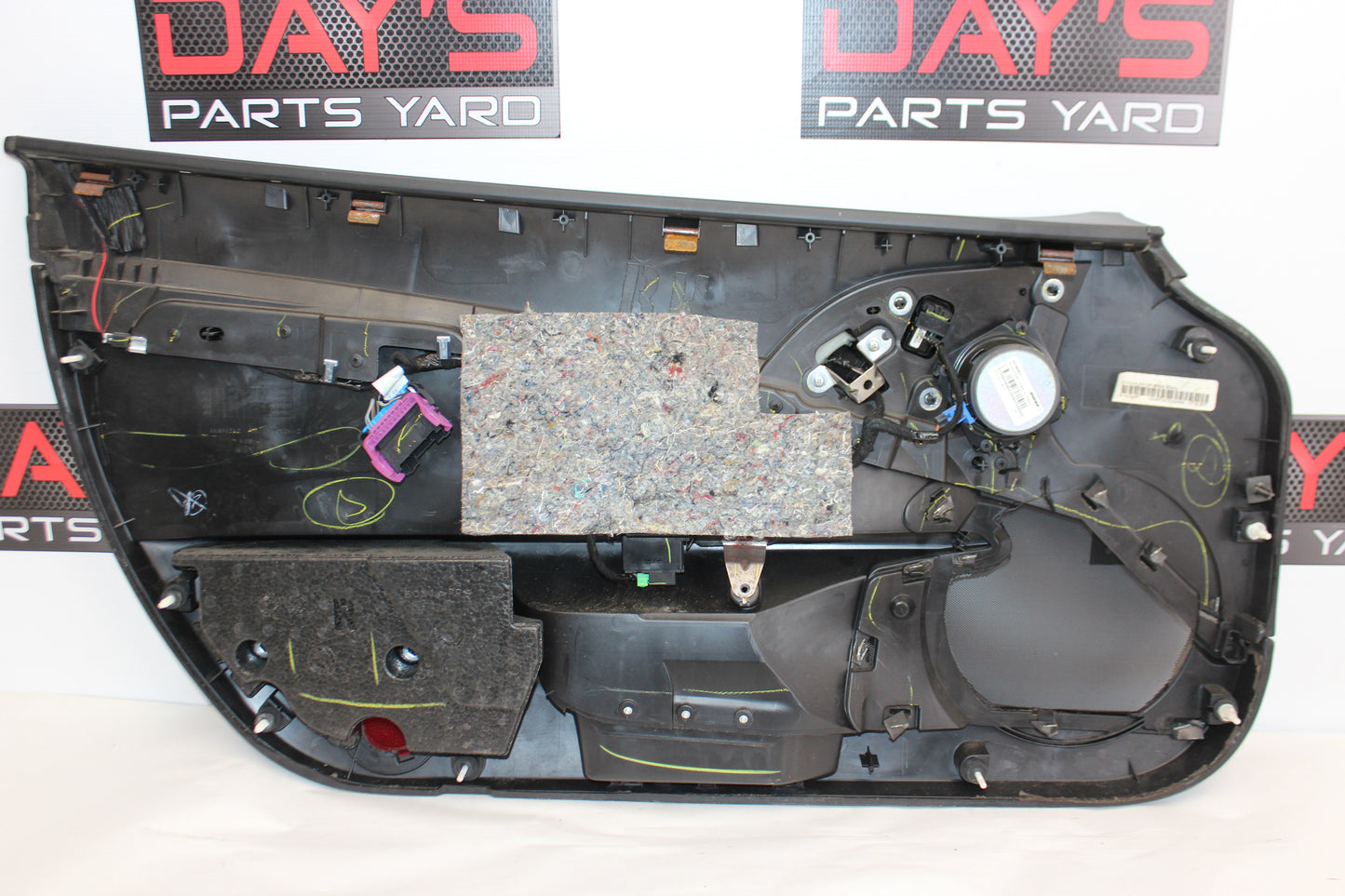 2007 Chevy Corvette Front RH Passenger Door Panel OEM - Day's Parts Yard