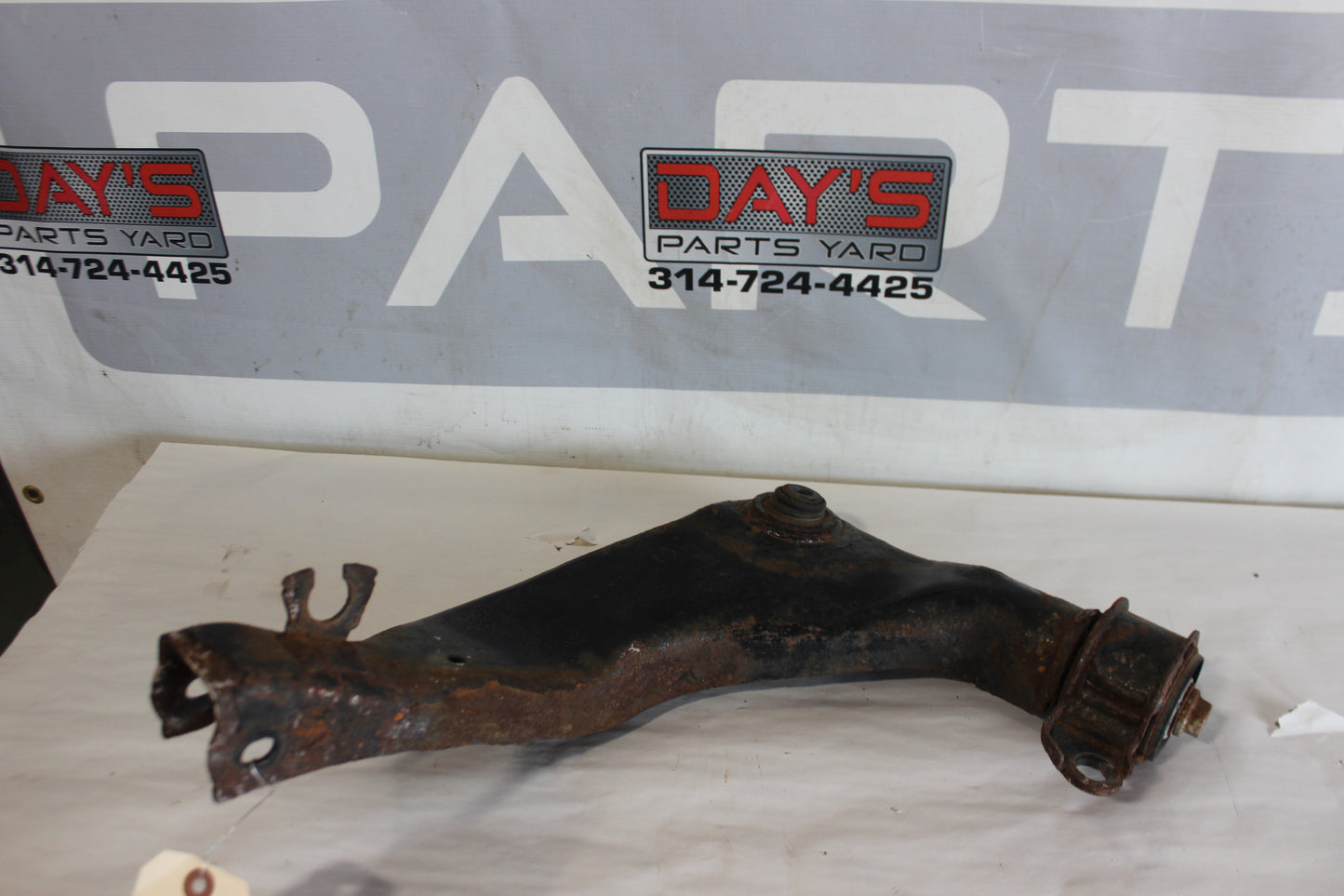 2009 Pontiac G8 GT Rear LH Driver Upper Control Arm OEM - Day's Parts Yard