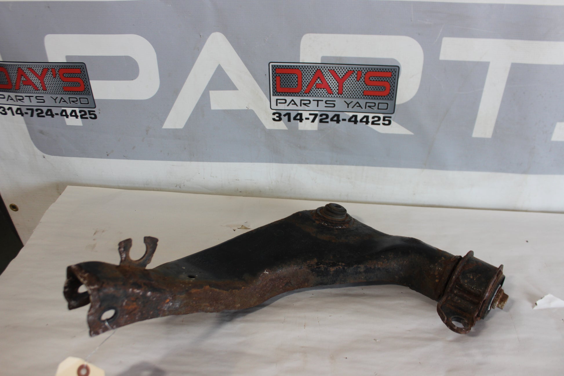 2009 Pontiac G8 GT Rear LH Driver Upper Control Arm OEM - Day's Parts Yard