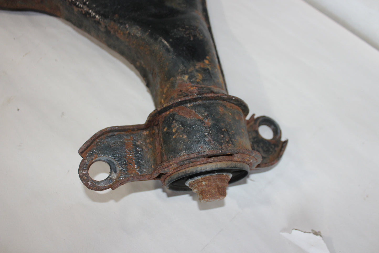 2009 Pontiac G8 GT Rear LH Driver Upper Control Arm OEM - Day's Parts Yard