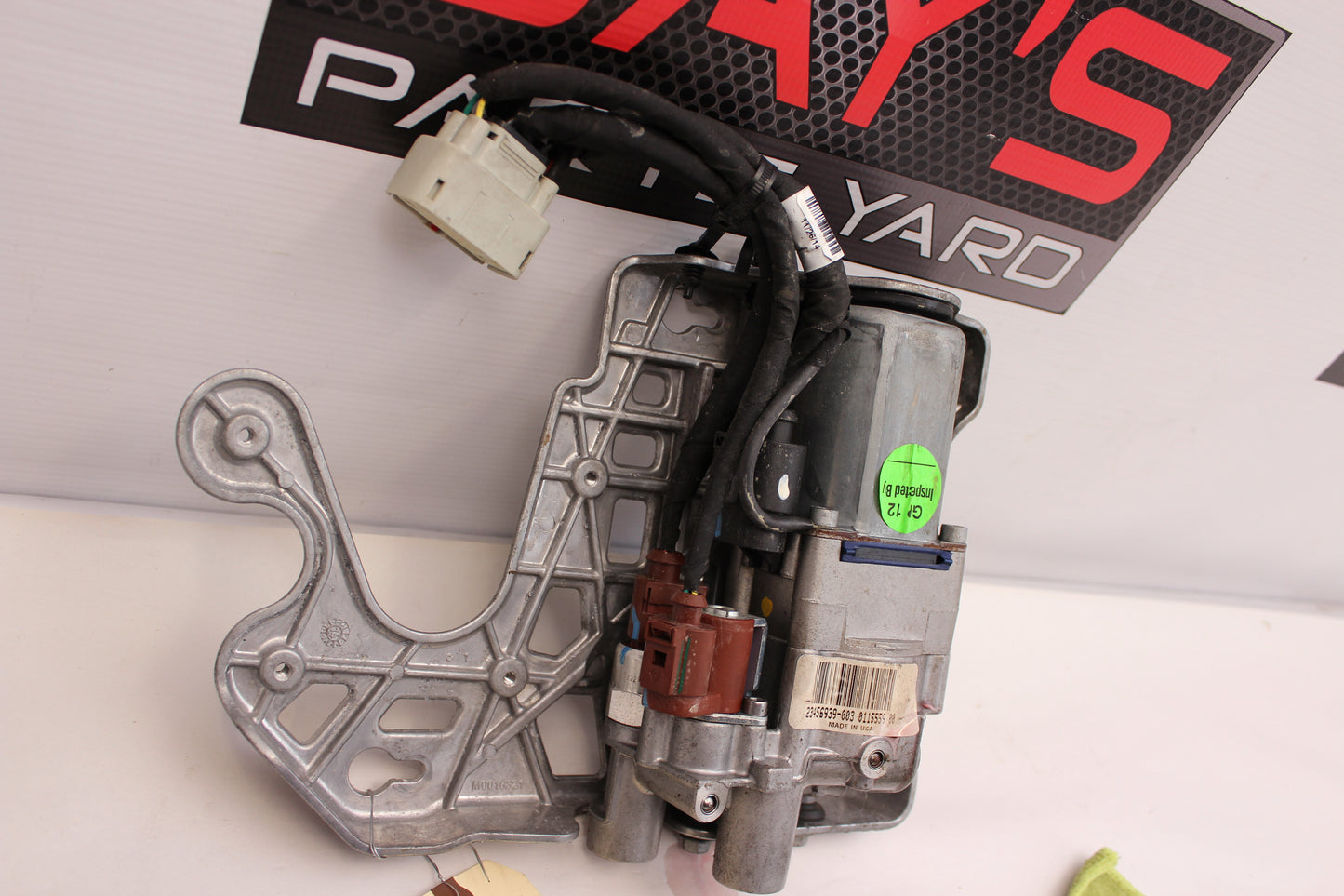 2015 Chevy Corvette Z06 Rear Differential Transmission Pump 23456939 OEM - Day's Parts Yard